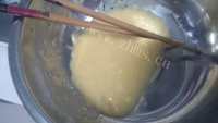 地瓜丝鸡蛋饼做法图解1)