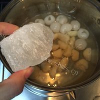 好喝的龙眼马蹄火龙果汁糖水做法图解5)