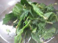 美味的菠菜肉丸汤做法图解9)