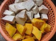 美味的香芋南瓜煲做法图解1)