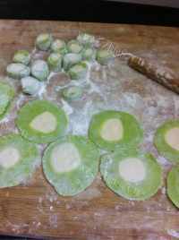 美味的白菜饺子做法图解9)