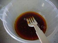 凉拌鸡丝皇子菇做法图解7)
