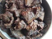 美味的简单自制牛肉干做法图解5)