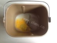 香脆可口的圣诞老人面包做法图解2)