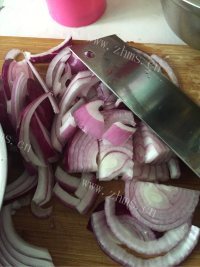 美味的咖喱牛肉做法图解3)