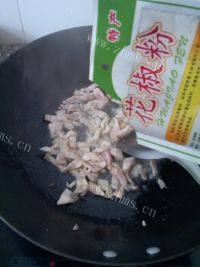 家常菜圆葱炒肉做法图解4)