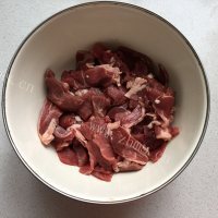 细嫩筋道奇台过油肉做法图解1)