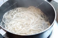 诱人的葱油面做法图解14)