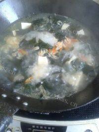 家常菜海带炖豆腐做法图解12)