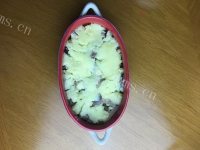 西式焗烤牛肉土豆泥做法图解6)