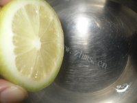 香脆的烤苹果片做法图解4)