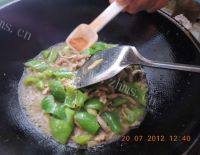 「美味可口」青椒肉丝做法图解10)