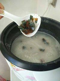 美味的皮蛋瘦肉粥