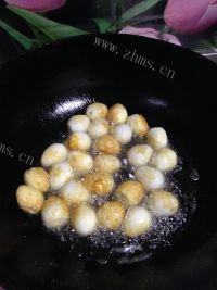 美味的豉香虎皮蛋做法图解3)