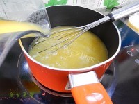 自制双色果冻做法图解7)