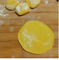 自己做的梅花蒸饺做法图解3)