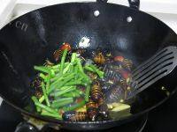 「家有大厨」蒜薹炒茧蛹做法图解6)