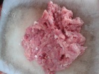 肉末炒菜花做法图解2)