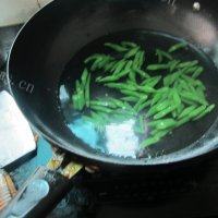 家常菜蒜香四季豆做法图解4)