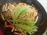 家常菜炒豆腐干做法图解6)