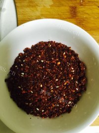 开胃红油辣子做法图解1)