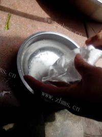 诱人的白凉粉做法图解2)