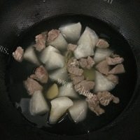 热腾腾的羊肉白萝卜汤的做法图解十一