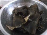 味道香醇的排骨海带汤做法图解2)