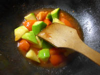 家常菜番茄炒西葫芦