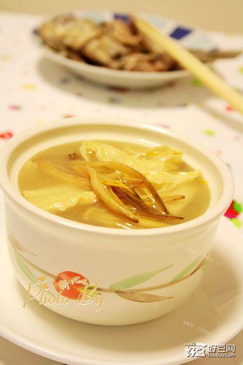 腐竹金针菜鱼汤