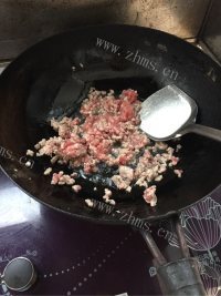 回味无穷的酱炒蘑菇做法图解3)