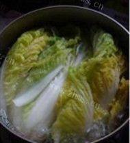 家常菜茄汁娃娃菜做法图解2)
