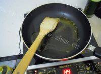 色香味具全的芹菜肉丝做法图解3)