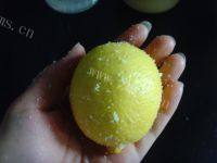 自制柠檬蜂蜜茶做法图解3)