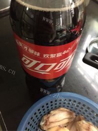 色香味俱全的可乐鸡翅做法图解2)
