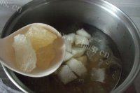 营养的银耳雪梨羹做法图解7)