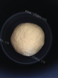 自制肉松沙拉面包做法图解2)