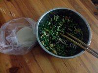自己做的韭菜鸡蛋煎饺做法图解7)