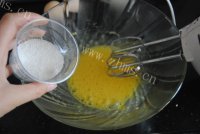 自制海绵小蛋糕做法图解2)