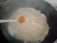 菠菜鸡蛋面做法图解9)