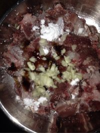 色香味俱全的清蒸排骨做法图解4)