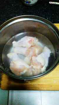 美味的香酥鸡翅根做法图解1)