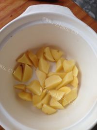 美味的腐乳豆豉蒸鸡做法图解6)