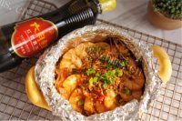 芳香四溢的蒜蓉粉丝烤虾做法图解10)