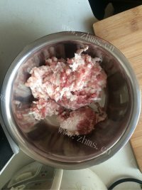 美味的荠菜饺子做法图解1)