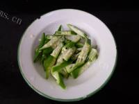 爽口秋葵蛤蜊豆腐汤做法图解3)