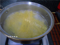 异域风情的咖喱羊肉烩意面做法图解13)