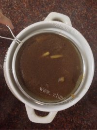 好吃的润肺秋梨膏做法图解8)