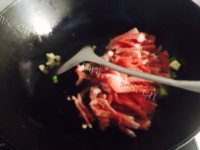色香味俱全的香辣肉丝做法图解3)