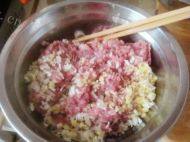 美味的羊肉水饺做法图解5)